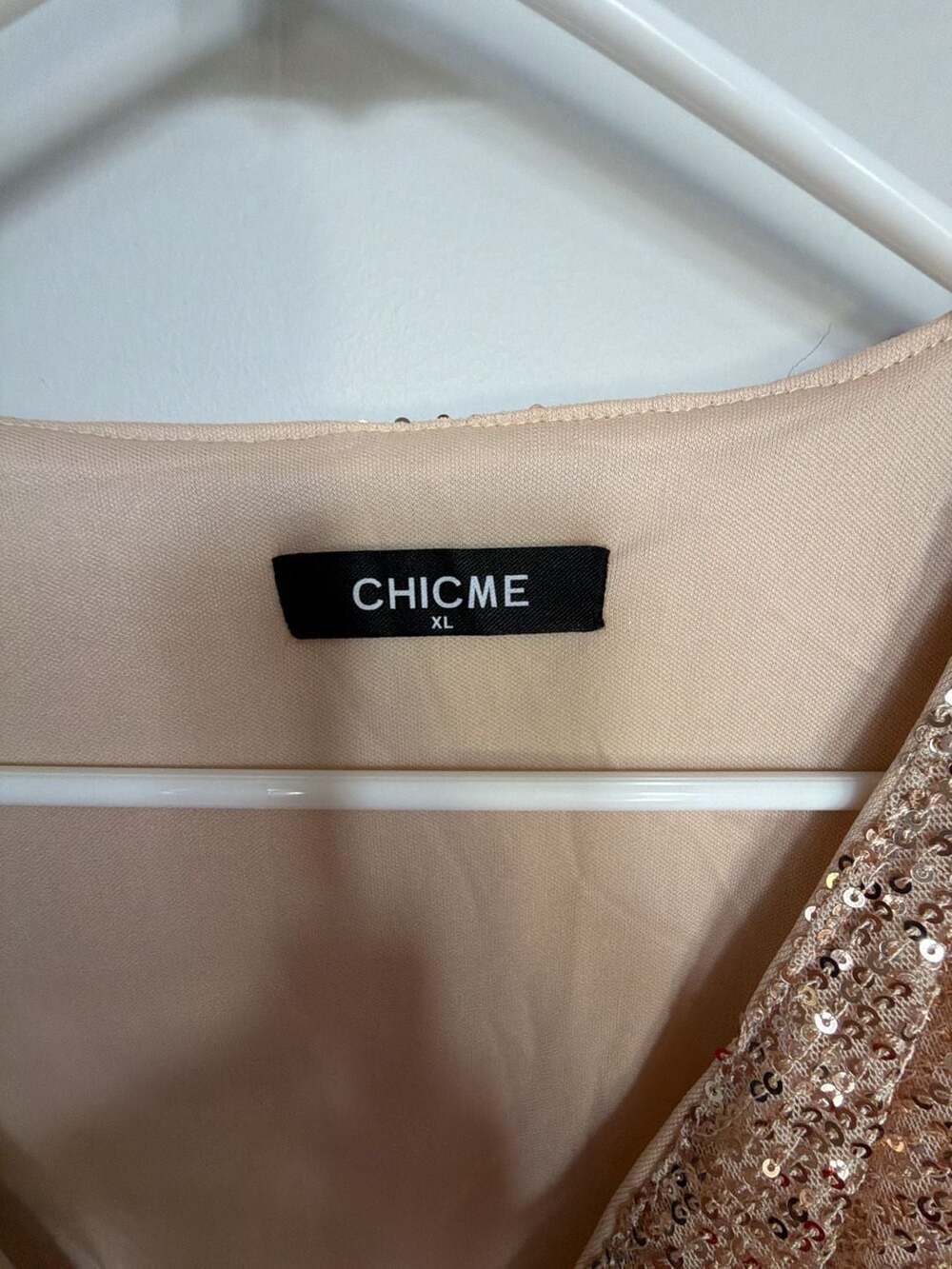 ChicMe V-Neck Long Sleeve Rose Gold Sequin Romper - Picture 2 of 3